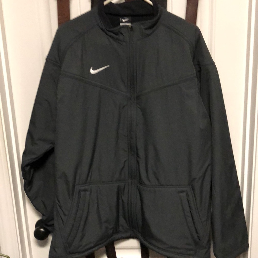 Very warm Nike full zip jacket only worn once.